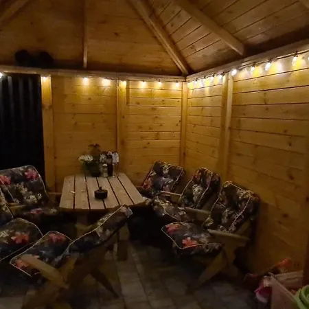 Goscinne Javka W Jantarze Ul Gdanska 4c アパート ヤンタル